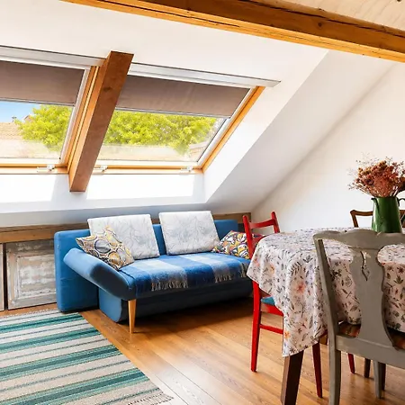 Attic In Old Town Heart Kurpiai * קלייפדה